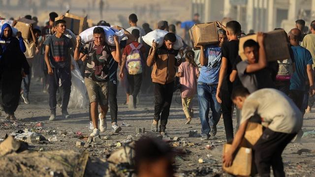 Dozens in Gaza killed as U.S. makes new push for ceasefire