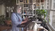 A backyard naturalist captures nature in essays