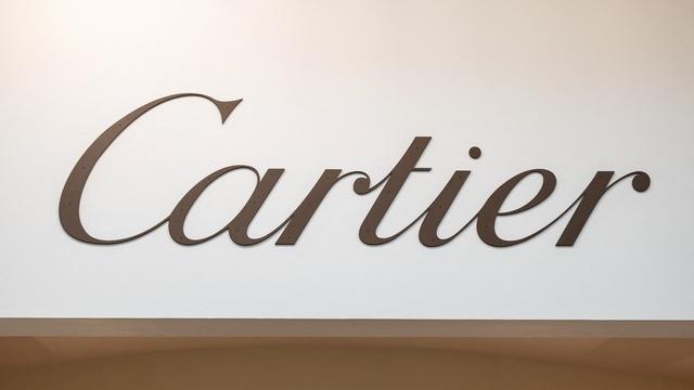 Cartier mishap helps man snag $28,000 earrings for $28