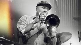 Video thumbnail: 11th and Grant John Roberts y Pan Blanco