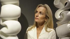 Video thumbnail: Articulate Elizabeth Turk: The Edge of Gravity