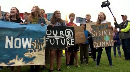 Video thumbnail: Chicago Tonight Field Museum Joins Youth Climate Strike in Chicago