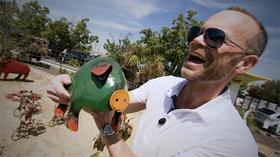Video thumbnail: Rob on the Road Metal Artist