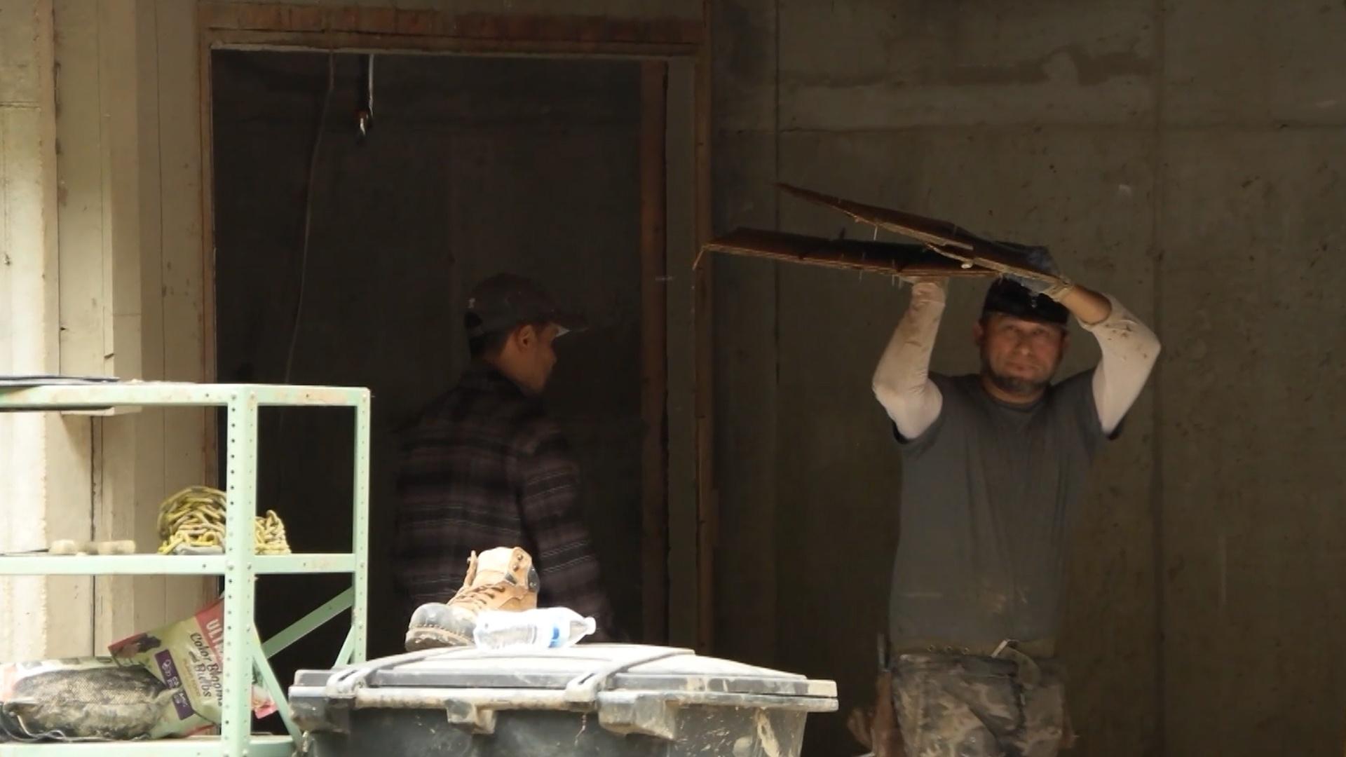 Volunteers Helping Frankfort Residnets Clean Up