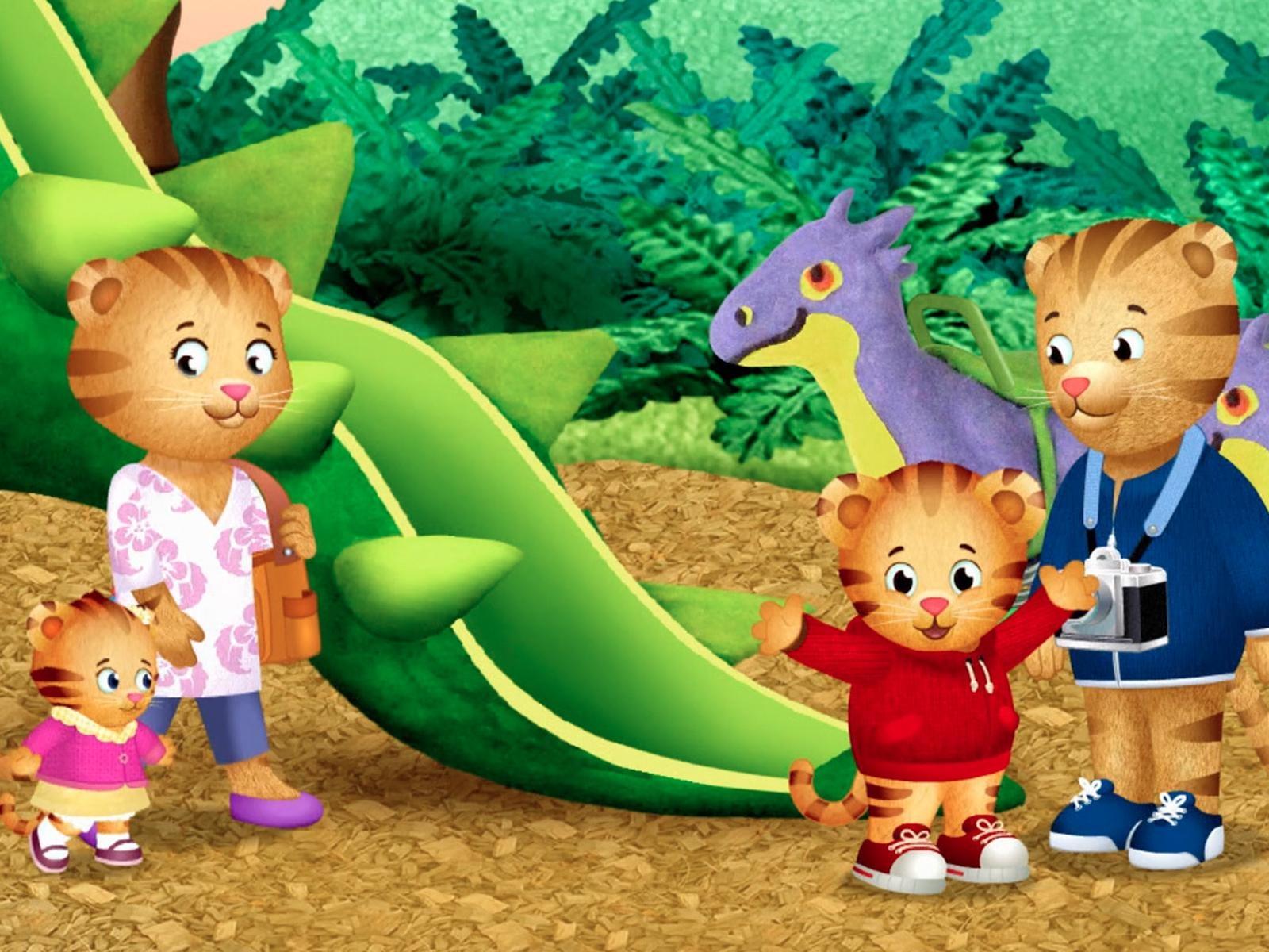 Daniel tiger neighborhood family trip | Mapsru.com