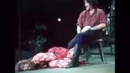 Raúl Juliá and Meryl Streep Go Head-to-Head