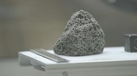 Video thumbnail: PBS NewsHour NASA opens a new collection of moon rocks to researchers