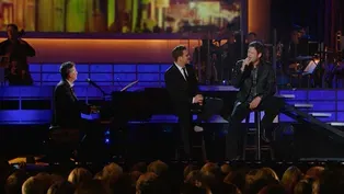 Michael Bublé and Blake Shelton Sing "Home"