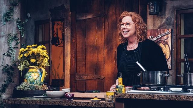 Christina Cooks: Back to the Cutting Board | Fear Factor