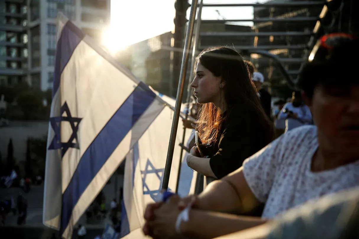 News Wrap: Unrest in Israel on the eve of a defining moment