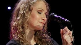 Video thumbnail: Infinity Hall Live Joan Osborne ŰĎRagaŰ