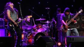 Video thumbnail: Infinity Hall Live Los Lonely Boys "Don't Walk Away"