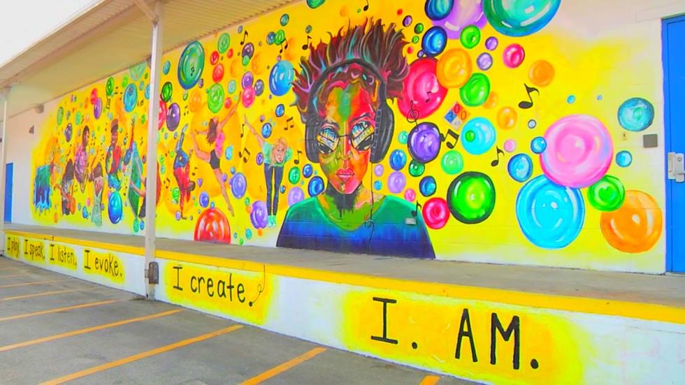 Local Routes Challenge - Murals image