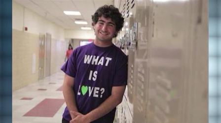 Video thumbnail: Beat the Press Beat The Press: Teen uses Twitter for college admission