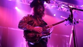 Video thumbnail: Front Row Boston The Claypool Lennon Delirium – Thela Hun Ginjeet (cover)