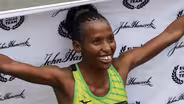 2016 Boston Marathon, Mile 15: Kenya Keep Up?