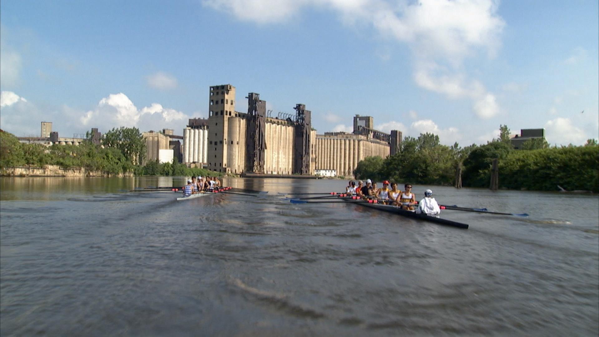 Rowing on the Buffalo River