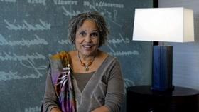 Video thumbnail: Pioneers of Thirteen Charlayne Hunter-Gault