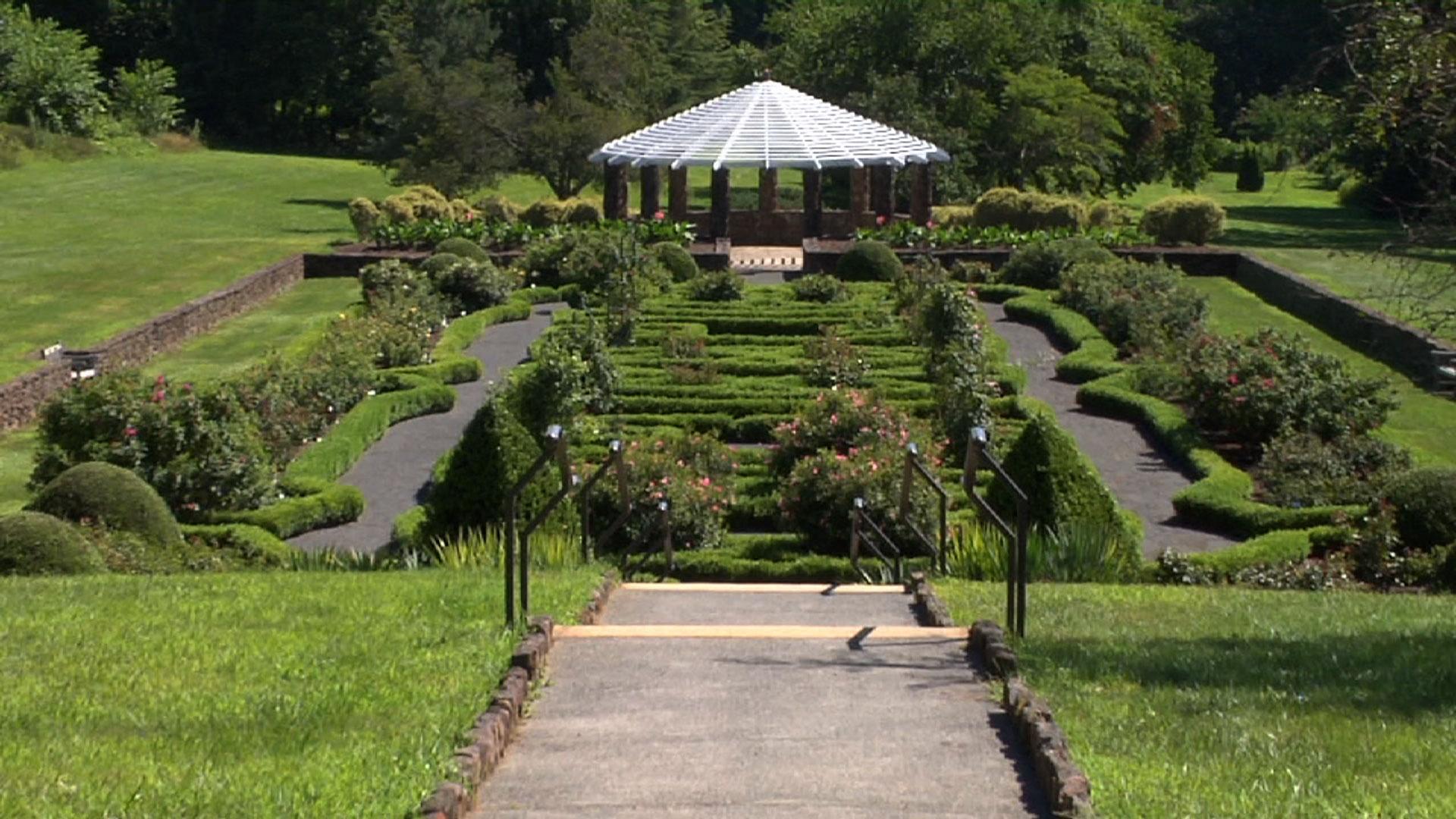 Deep Cut Gardens Offers European Experience In Middletown Njtv