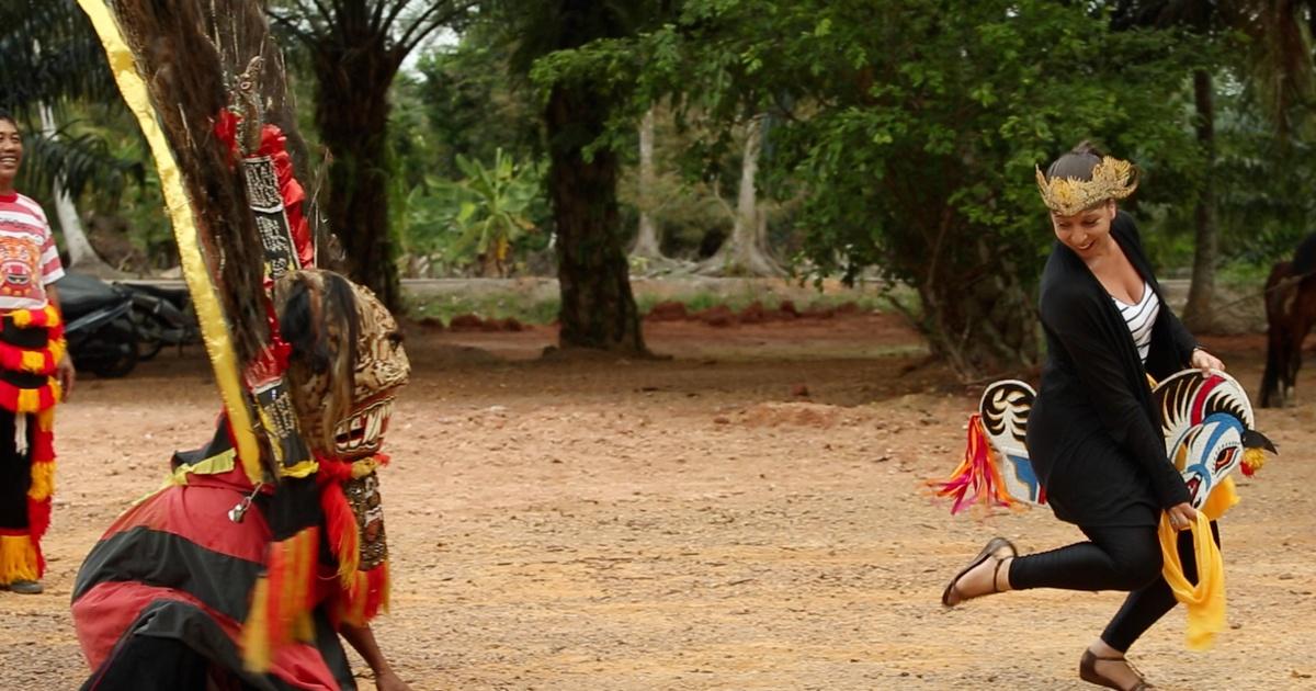 Bare Feet With Mickela Mallozzi 109Bare Feet With Mickela Mallozzi