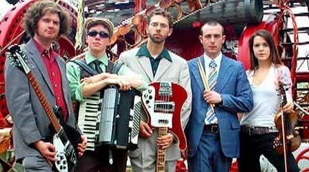 Video thumbnail: 30-Minute Music Hour The Kissers