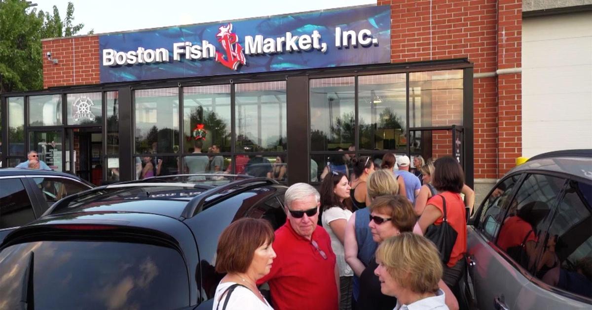 Boston Fish Market Des Plaines Il Restaurant Review Chicago Food King Newsbreak Original