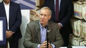 Video thumbnail: Chicago Tonight Rauner: Cuts to Social Service Agencies a 'Tragic Loss'