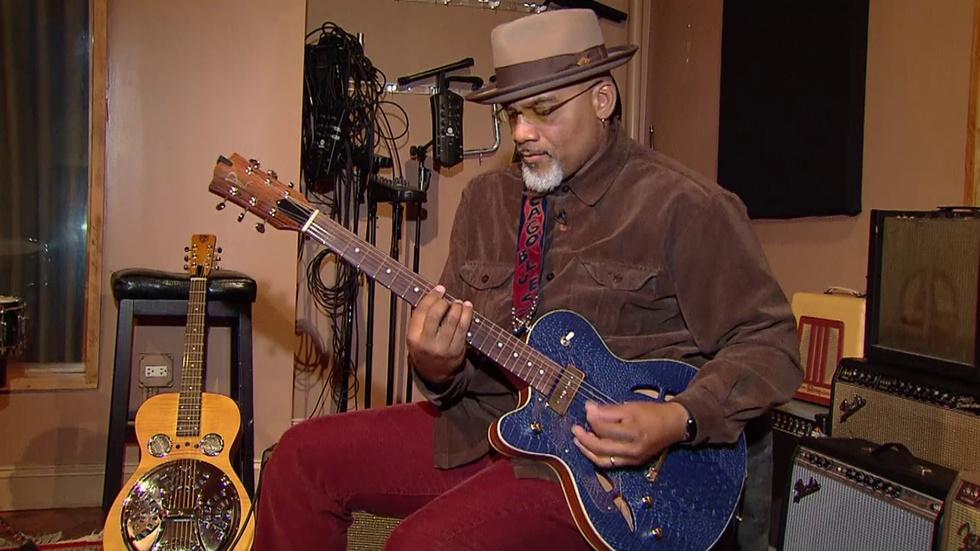 Meet the Rising Chicago Bluesman Who Drives a CTA Bus image