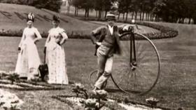 Video thumbnail: Chicago Tours with Geoffrey Baer History of Bikes and Clubs