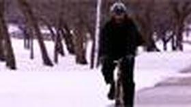 Video thumbnail: Chicago Tours with Geoffrey Baer Winter Biking