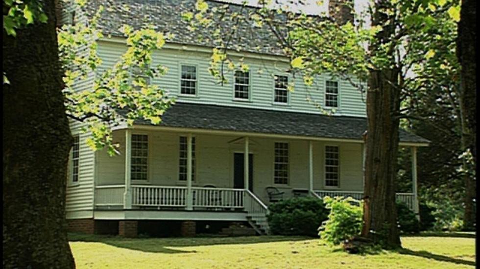 House in the Horseshoe image