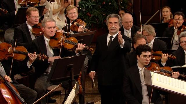 Vienna Philharmonic Performs Radetzky March