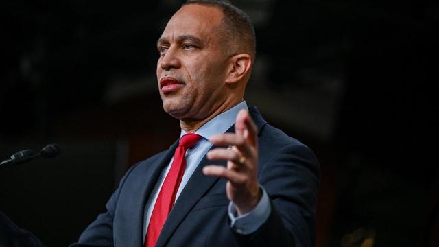 Jeffries outlines Democrats' demands for changes at DHS