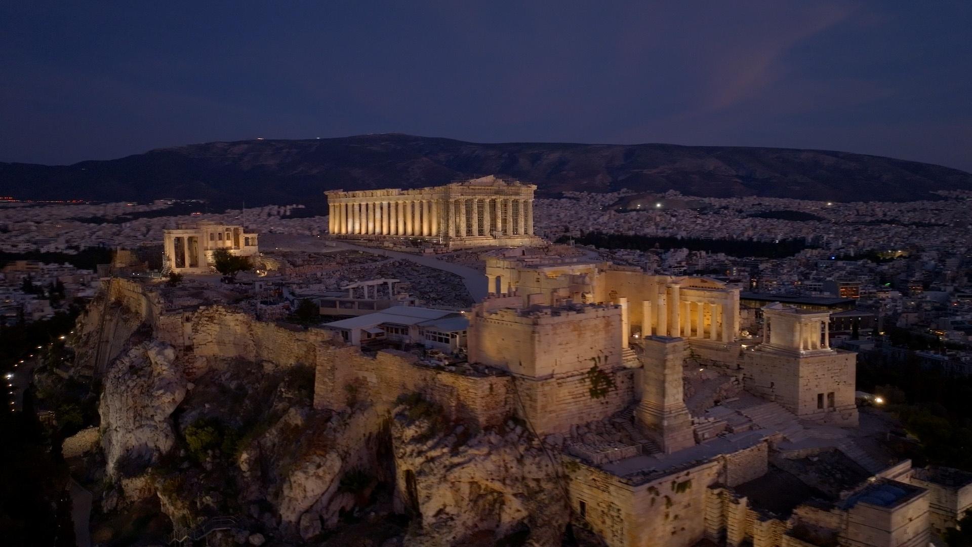 Archaeologists investigate the dramatic origins of democracy in ancient Greece 2,500 years ago.