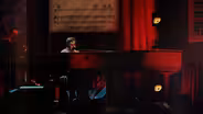 Elton John Performs "Mona Lisa and Mad Hatters"