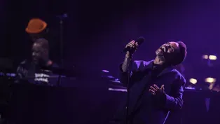 Bilal Performs 'All Matter' with Robert Glasper