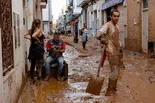 News Wrap: 158 confirmed dead from devastating Spain floods