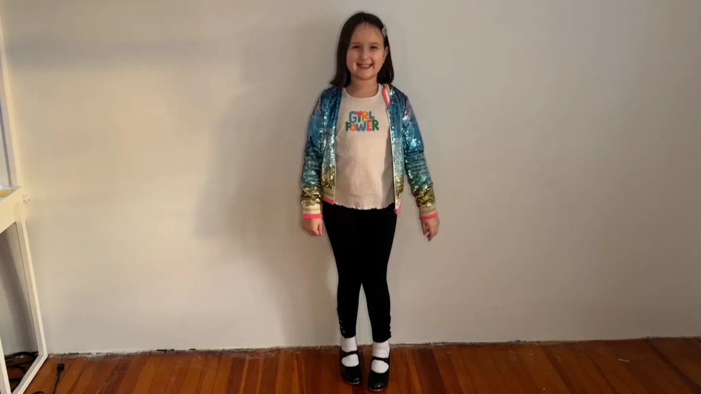 VIOLET TEACHES TAP DANCING!