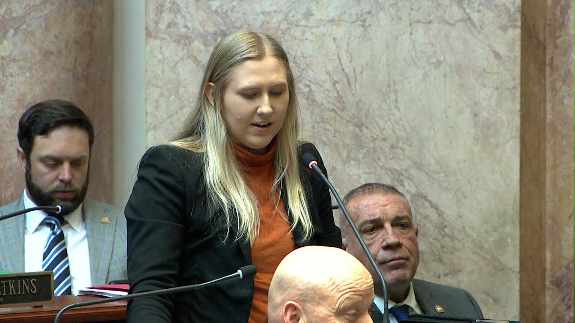 Bill Requires Performance Reviews for University Faculty