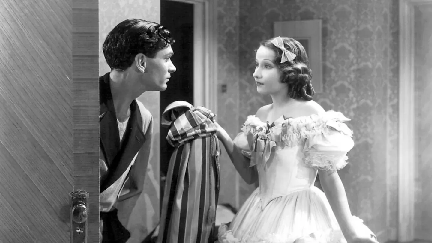 The Divorce of Lady X (1937)