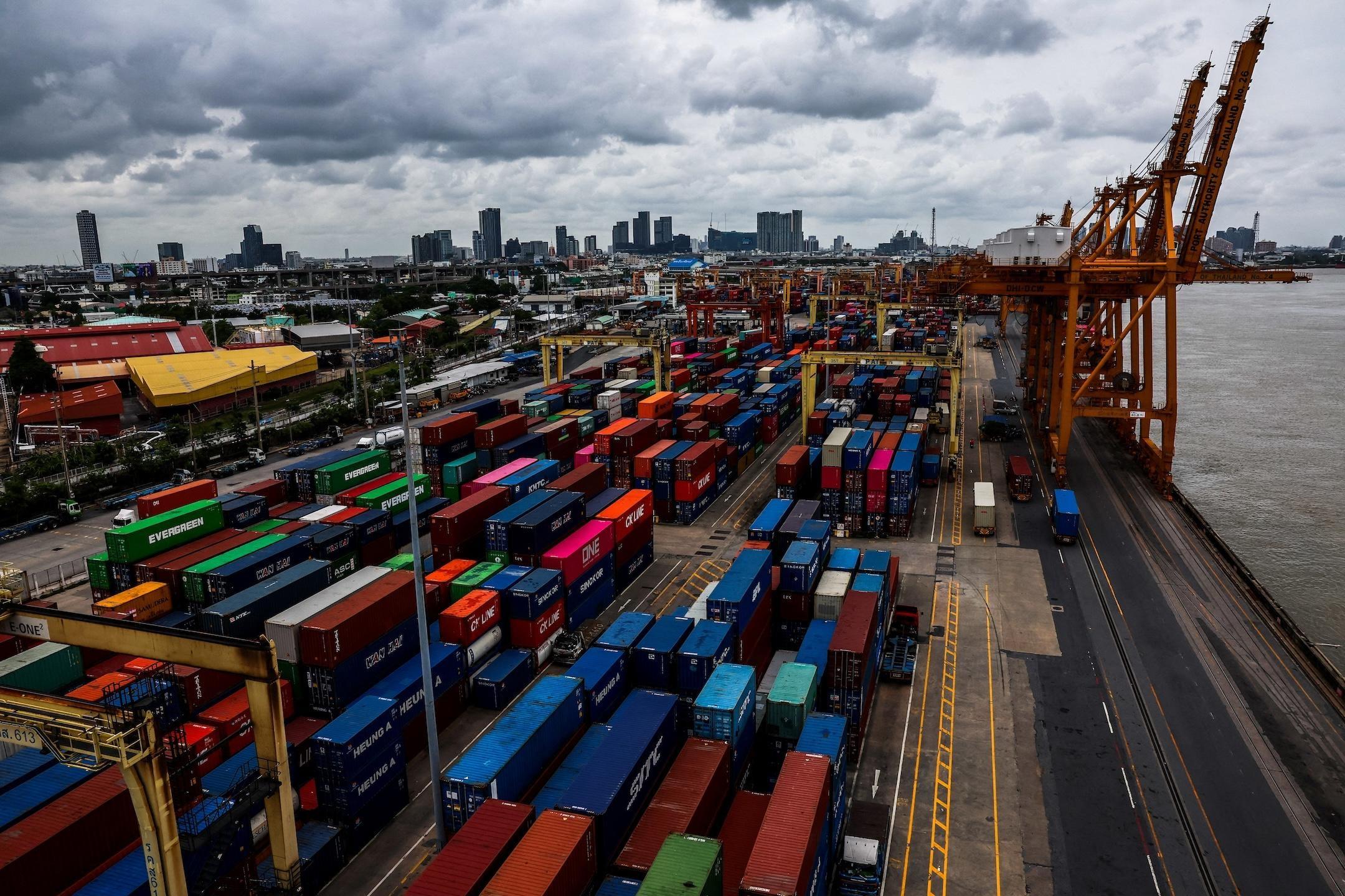 News Wrap: Trump announces 50% tariffs on Brazil for Bolsonaro 'witch hunt'