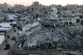 News Wrap: First phase of Gaza ceasefire ends as talks stall