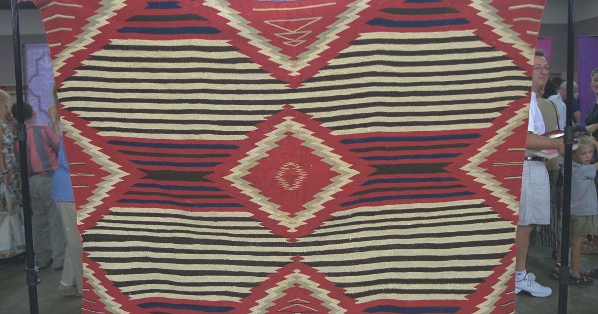 Antiques Roadshow Appraisal Navajo Woman's Wearing Blanket, ca. 1875