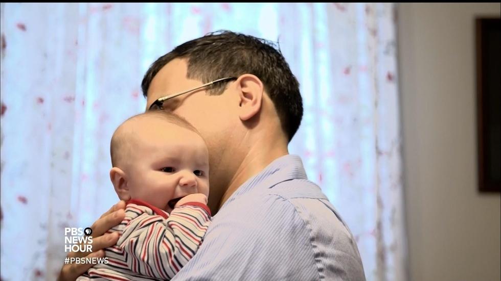 Dad pitches baseball teams on wooing their newest fan image