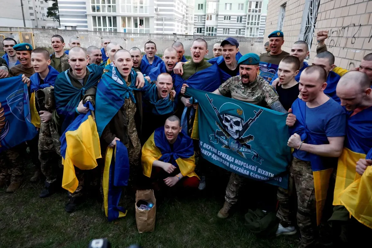 News Wrap: Russia, Ukraine swap POWs in temporary ceasefire