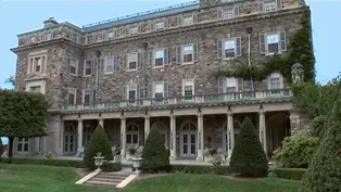 INSIDE AN AMERICAN CASTLE