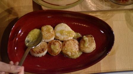 Video thumbnail: Check Please! South Florida Seared scallops with a bacon vinaigrette - Michy's Munchies