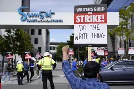 Actors' union threatens to strike alongside writers