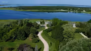 HAMPTONS HOMES ON THE EDGE