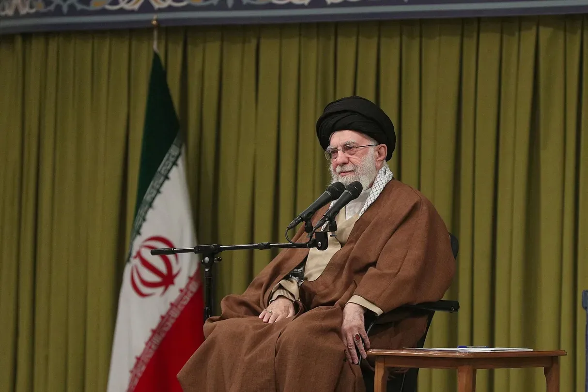 News Wrap: Iran leader downplays chance of nuclear deal